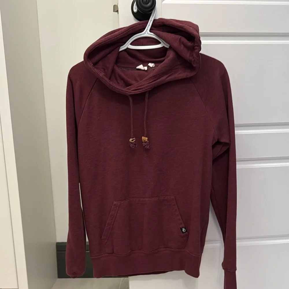 tentree hoodie - Picture 1 of 4